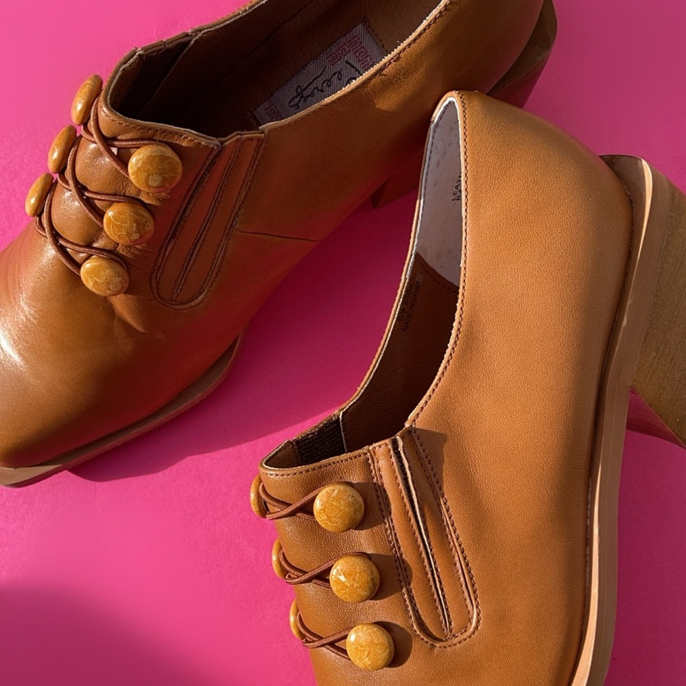 Vintage Peerage Block Heel Loafer